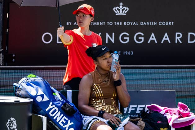 BAD HOMBURG, GERMANY - JUNE 25: Naomi Osaka (JPN) cooling herself with a bottle during the Bad Homburg Open powered by Solarwatt Singles match between Naomi Osaka (JPN) vs Ekaterina Alexandrova at Kurpark Bad Homburg on June 25, 2026 in Bad Homburg, Germany. Hessen Germany Copyright: xSteffiexWunderlx