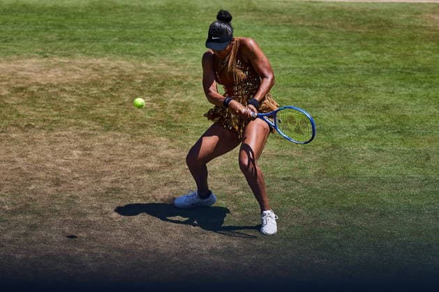 June 25, 2026, Bad Homburg, Hessen, Germany: Naomi Osaka of Japan returns with backhand during the BAD HOMBURG OPEN powered by SOLARWATTT- WTA500 - Womens Tennis, 25.6.2026 in Bad Homburg (Tennis-Club Bad Homburg), Germany Tennis 2026: WTA, Tennis Damen Bad Hombug Open: Quarterfinal: OSAKA 6:2 6:2 ALEXANDROVA  - ZUMAs343 20260625_zsp_s343_012 Copyright: xMathiasxSchulzx