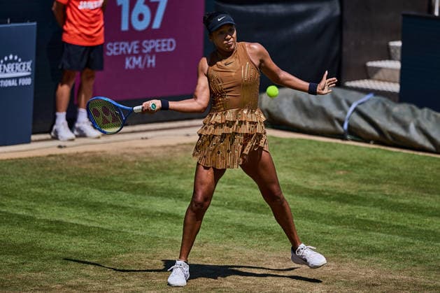 June 25, 2026, Bad Homburg, Hessen, Germany: Naomi Osaka of Japan returns with forehand during the BAD HOMBURG OPEN powered by SOLARWATTT- WTA500 - Womens Tennis, 25.6.2026 in Bad Homburg (Tennis-Club Bad Homburg), Germany Tennis 2026: WTA, Tennis Damen Bad Hombug Open: Quarterfinal: OSAKA 6:2 6:2 ALEXANDROVA  - ZUMAs343 20260625_zsp_s343_034 Copyright: xMathiasxSchulzx