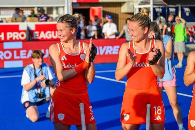 WAVER, 24-06-2026, Belfius Hockey Arena, FIH Hockey Pro League Women, Season 2025-2026. Guusje Moes and Freeke Moes after the game Australia - Netherlands (women). Australia - Netherlands (women)  x204637657x Copyright:
