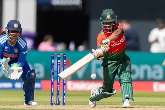 India Women v Bangladesh Women, ICC Women s T20 World Cup WICKET Bangladesh Women Dilara Akter plays a shot AND IS CAUGHT during the ICC Women s T20 World Cup match between India Women and Bangladesh Women at Old Trafford, Manchester, UK on 25 June 2026. Manchester Old Trafford Greater Manchester UK Editorial use only , Copyright: xManjitxNarotrax PSI-24416-0011