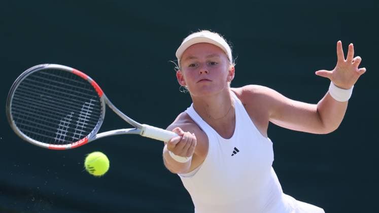 Belgian Jeline Vandromme pictured in action during a tennis match against Georgian Bolkvadze, a qualifier for the women s singles at the Wimbledon grand slam tennis tournament in London, Britain, Thursday 25 June 2026. The main tournament is starting next Monday. BENOITxDOPPAGNE  x179239490x