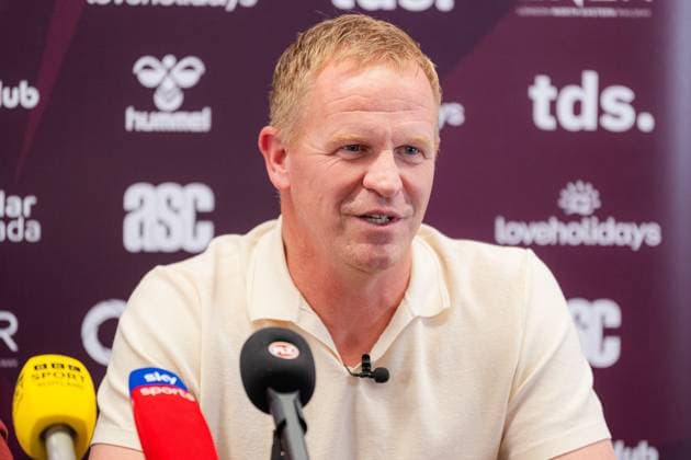Edinburgh, Scotland, 06.25.2026. Belgium coach Wouter Vrancken is confirmed as Derek McInnes successor at Hearts Fc at Tynecastle stadium in Edinburgh. Heart of Midlothian press conference, PK, Pressekonferenz to Unveil their New Manager, Football, Tynecastle Park, Edinburgh, Scotland, UK - 25 Jun 2026Edinburgh Tynecastle Park United Kingdom  Copyright: xEuanxCherry Shutterstockx 16961552m