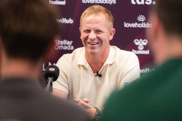 Edinburgh, Scotland, 06.25.2026. Belgium coach Wouter Vrancken is confirmed as Derek McInnes successor at Hearts Fc at Tynecastle stadium in Edinburgh. Heart of Midlothian press conference, PK, Pressekonferenz to Unveil their New Manager, Football, Tynecastle Park, Edinburgh, Scotland, UK - 25 Jun 2026Edinburgh Tynecastle Park United Kingdom  Copyright: xEuanxCherry Shutterstockx 16961552am