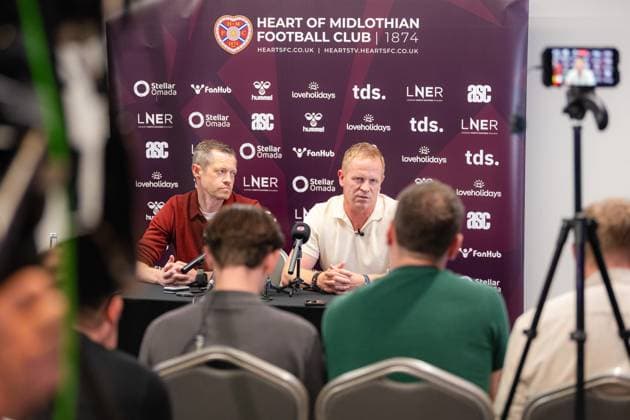 Edinburgh, Scotland, 06.25.2026. Belgium coach Wouter Vrancken is confirmed as Derek McInnes successor at Hearts Fc at Tynecastle stadium in Edinburgh. Heart of Midlothian press conference, PK, Pressekonferenz to Unveil their New Manager, Football, Tynecastle Park, Edinburgh, Scotland, UK - 25 Jun 2026Edinburgh Tynecastle Park United Kingdom  Copyright: xEuanxCherry Shutterstockx 16961552ai