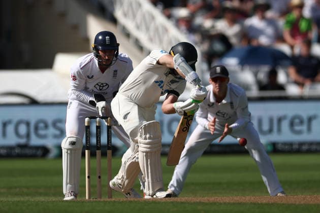 England v New Zealand, International Test Match 2026 New Zealand s Devon Conway defends during Day One of the Third International Test Match 2026 match between England and New Zealand at Trent Bridge, Nottingham, UK on 25 June 2026. Nottingham Trent Bridge Nottinghamshire UK Editorial use only , Copyright: xJohnxMallettx PSI-24430-0068