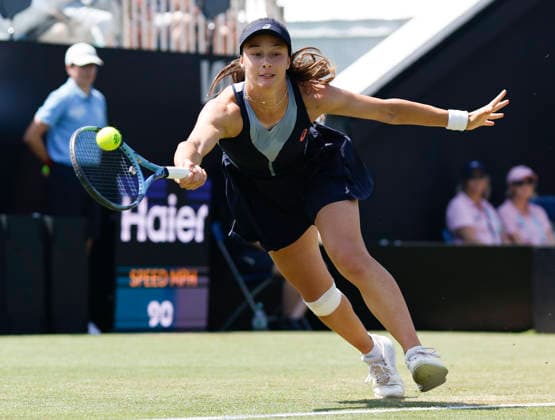 RECORD DATE NOT STATED 25th June 2026; Devonshire Park Lawn Tennis Club, Eastbourne, East Sussex, England; Lexus Eastbourne Open Tennis, Day Five; Zeynep sonmez (TUR) plays a forehand shot against Jelena Ostapenko (LAT) HongboxChen