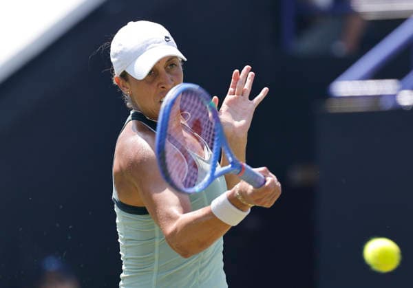 RECORD DATE NOT STATED 25th June 2026; Devonshire Park Lawn Tennis Club, Eastbourne, East Sussex, England; Lexus Eastbourne Open Tennis, Day Five; Madison Keys (USA) plays a forehand shot against McCartney Kessler (USA) HongboxChen