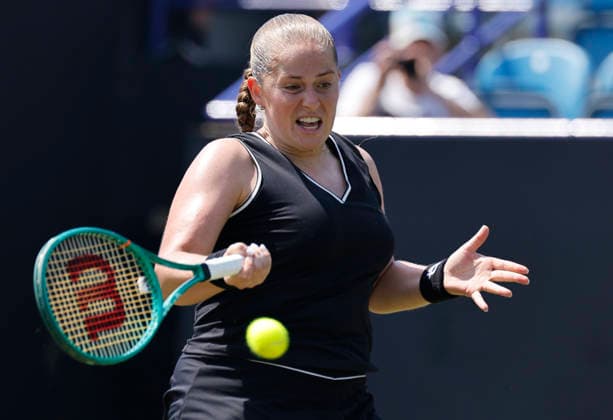 RECORD DATE NOT STATED 25th June 2026; Devonshire Park Lawn Tennis Club, Eastbourne, East Sussex, England; Lexus Eastbourne Open Tennis, Day Five; Jelena Ostapenko (LAT) plays a forehand shot against Zeynep sonmez (TUR) HongboxChen