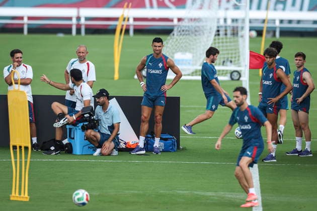FIFA World Cup, WM, Weltmeisterschaft, Fussball 2026 - Portugal training Portugal s national soccer player player Cristiano Ronaldo (C) attends a training session of the team in Palm Beach, Florida, USA, 25 June 2026. Palm Beach Florida United States  Copyright: xMIGUELxA.xLOPESx