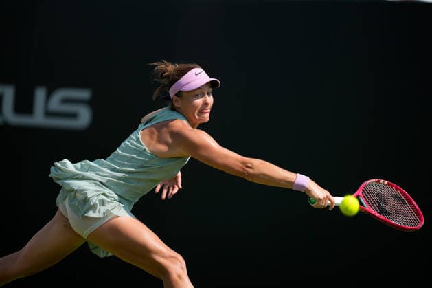 Lexus Eastbourne Open - Day Four Tatjana Maria of Germany competes against Tereza Valentova of the Czech Republic during their quarterfinal match at the 2026 Lexus Eastbourne Open Women s tennis tournament at the Devonshire Park Lawn Tennis Club in Eastbourne, England, on June 25, 2026. Eastbourne United Kingdom  Copyright: xOwenxHammondx originalFilename:hammond-2026lexu260625_np4OG.jpg