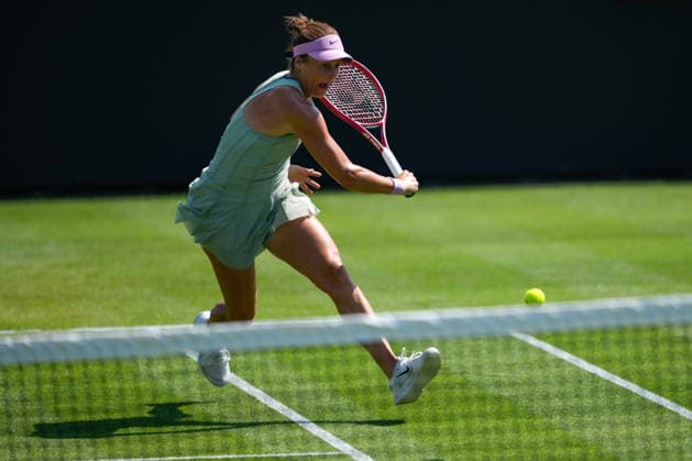 Lexus Eastbourne Open - Day Four Tatjana Maria of Germany competes against Tereza Valentova of the Czech Republic during their quarterfinal match at the 2026 Lexus Eastbourne Open Women s tennis tournament at the Devonshire Park Lawn Tennis Club in Eastbourne, England, on June 25, 2026. Eastbourne United Kingdom  Copyright: xOwenxHammondx originalFilename:hammond-2026lexu260625_npJ9E.jpg