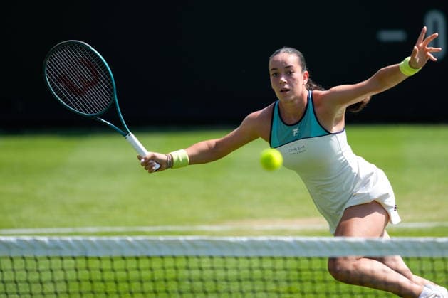 Lexus Eastbourne Open - Day Four Tereza Valentova of the Czech Republic competes during her quarterfinal match against Tatjana Maria of Germany at the 2026 Lexus Eastbourne Open Women s tennis tournament at the Devonshire Park Lawn Tennis Club in Eastbourne, England, on June 25, 2026. Eastbourne United Kingdom  Copyright: xOwenxHammondx originalFilename:hammond-2026lexu260625_npTvV.jpg
