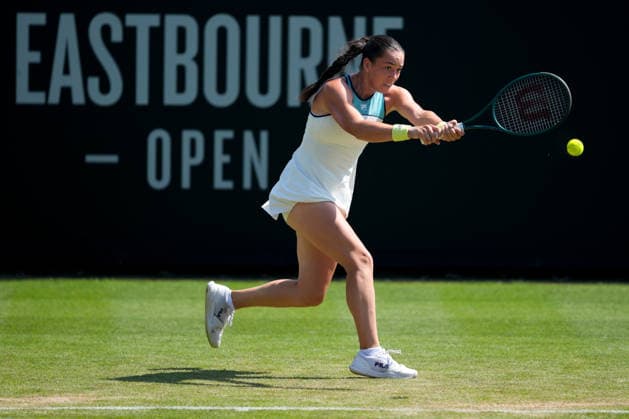 Lexus Eastbourne Open - Day Four Tereza Valentova of the Czech Republic competes during her quarterfinal match against Tatjana Maria of Germany at the 2026 Lexus Eastbourne Open Women s tennis tournament at the Devonshire Park Lawn Tennis Club in Eastbourne, England, on June 25, 2026. Eastbourne United Kingdom  Copyright: xOwenxHammondx originalFilename:hammond-2026lexu260625_npq3d.jpg