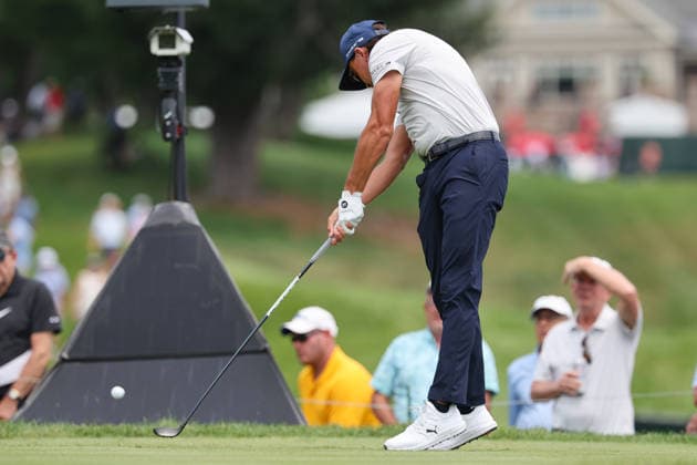 CROMWELL, CT - JUNE 25: Rickie Fowler of the United States hits the ball on the second tee during the first round of the Travelers Championship 2026 at TPC River Highlands on June 25, 2026 in Cromwell, Connecticut. (Photo by Andrew Mordzynski Icon Sportswire) GOLF: JUN 25 PGA, Golf Herren Travelers Championship EDITORIAL USE ONLY Icon2606258012824