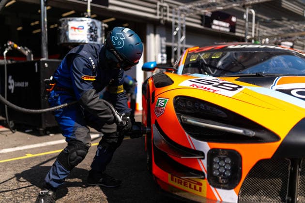 AUTO - GT WORLD CHALLENGE EUROPE ENDURANCE CUP - 24 HOURS OF SPA 2026 58, FLEMING, Thomas (GBR), PRETTE, Louis (MON), GOETHE, Benjamin (GER), Garage 59, McLaren 720S GT3 EVO, GOLD, mechanic, during the CrowdStrike 24 Hours of Spa 2026, 3rd round of the GT World Challenge Europe Endurance Cup 2026, from June 25 to 28, 2026 on the Circuit de Spa-Francorchamps, in Stavelot, Belgium - StavelotBelgium  Copyright: xMariusxHeckerx