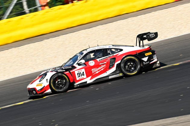 AUTOMOBILE : 24 Heures de SPA Francorchamps - 25 06 2026 914 Razoon - more than racing (AUT) Porsche 911 GT3 R EVO (BRONZE) driven by Edward MCDERMOTT (GBR) Kenzie Reiss BEECROFT (GBR) Carl BENNETT (THA) Bryce FULLWOOD (AUS), during the CrowdStrike 24 Hours of SPA, 4th round of the GT World Challenge Europe Championship (SRO) on the SPA Francorchamps circuit in Belgium The 25th June 2026. SPA-FRANCORCHAMPSBelgium  Copyright: xMPSxAGENCYx