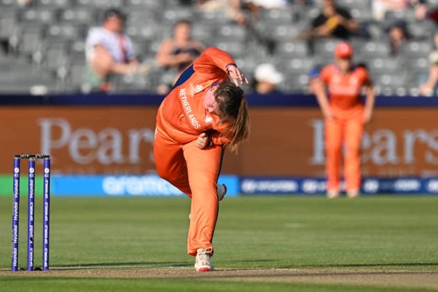 South Africa Women v Netherlands Women, ICC Women s T20 World Cup Caroline De Lange of Netherlands bowling during the ICC Women s T20 World Cup match between South Africa Women and Netherlands Women at the Seat Unique Stadium, Bristol, UK on 25 June 2026. Bristol Seat Unique Stadium Gloucestershire UK Editorial use only , Copyright: xGrahamxHuntx PSI-24401-0032