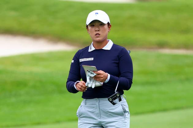 June 25, 2026, Chaska, Minnesota, United States: JIWON JEON walks up to her ball on the first fairway. This is the first day of the 2026 KPMG WomenÃ¢â‚¬â ¢s PGA, Golf Herren Championship at Hazeltine National Golf Course in Chaska Minnesota. 2026 KPMG WomenÃ¢â‚¬â ¢S PGA Championship - Day 1  - ZUMAt166 20260625_zsp_t166_094 Copyright: xMichaelxTurnerx