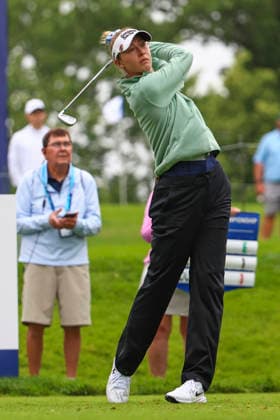 June 25, 2026, Chaska, Minnesota, United States: NELLY KORDA watches her shot at hole four. This is the first day of the 2026 KPMG WomenÃ¢â‚¬â ¢s PGA, Golf Herren Championship at Hazeltine National Golf Course in Chaska Minnesota. 2026 KPMG WomenÃ¢â‚¬â ¢S PGA Championship - Day 1  - ZUMAt166 20260625_zsp_t166_108 Copyright: xMichaelxTurnerx