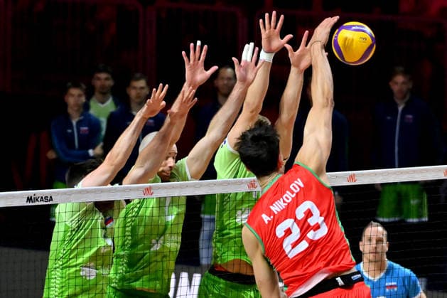 LJUBLJANA, SLOVENIA - JUNE 25: Aleksandar Nikolov of Bulgaria (2R) in action against Alen Pajenk of Slovenia (2L) during the FIVB Men s Volleyball Nations League match between Slovenia and Bulgaria at Arena Stozice, Ljubljana on June 25, 2026 in Ljubljana, Slovenia. (Photo by Igor Kupljenik Sports Press Photo).  Copyright: xIgorxKupljenikx xSPPx Sportspressphoto_SPR176711