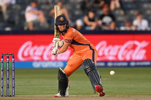 South Africa Women v Netherlands Women, ICC Women s T20 World Cup Phebe Molkenboer of Netherlands plays an attacking shot during the ICC Women s T20 World Cup match between South Africa Women and Netherlands Women at the Seat Unique Stadium, Bristol, UK on 25 June 2026. Bristol Seat Unique Stadium Gloucestershire UK Editorial use only , Copyright: xGrahamxHuntx PSI-24401-0095