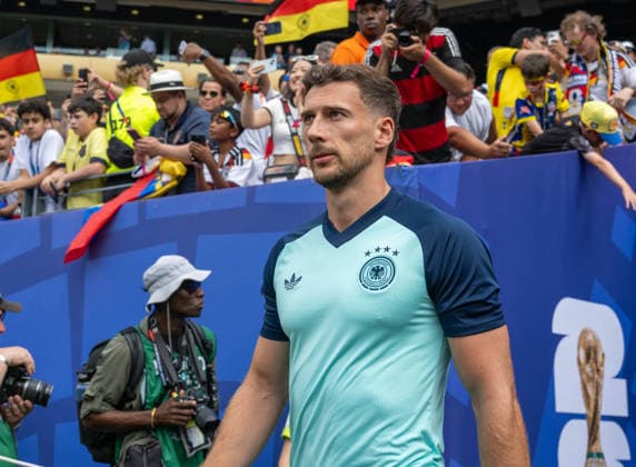 Fußball, Herren, FIFA World Cup, WM, Weltmeisterschaft, Fussball 2026, Spiel in New York New Jersey, Ecuador - Deutschland (Gruppe E, 3. Spieltag), Leon Goretzka (Deutschland) bei der Erwärmung, 25.06. 2026, *** Soccer, Men s, 2026 FIFA World Cup, Match in New York, New Jersey, Ecuador vs. Germany, Group E, Matchday 3, Leon Goretzka of Germany warming up, June 25, 2026, Copyright: xMatthiasxKochx