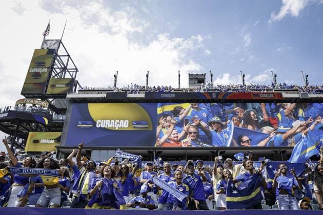 PHILADELPHIA - Curacao supporters prior to the FIFA 2026 World Cup Group E match between Curacao and Ivory Coast at Philadelphia Stadium on June 25, 2026, in Philadelphia, United States. MAURICE VAN STEEN ANP FIFA World Cup, WM, Weltmeisterschaft, Fussball 2026 - Group E 2026 xVIxANPxSportx xxANPxIVx 561970586 originalFilename: 561970586.jpg