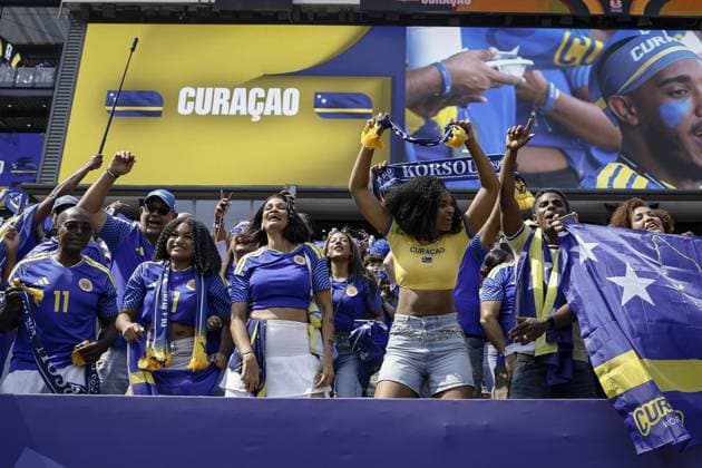 PHILADELPHIA - Curacao supporters prior to the FIFA 2026 World Cup Group E match between Curacao and Ivory Coast at Philadelphia Stadium on June 25, 2026, in Philadelphia, United States. MAURICE VAN STEEN ANP FIFA World Cup, WM, Weltmeisterschaft, Fussball 2026 - Group E 2026 xVIxANPxSportx xxANPxIVx 561970601 originalFilename: 561970601.jpg