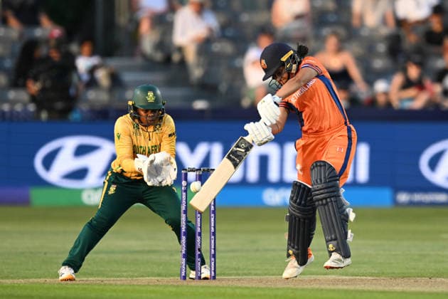 South Africa Women v Netherlands Women, ICC Women s T20 World Cup Phebe Molkenboer of Netherlands plays an attacking shot during the ICC Women s T20 World Cup match between South Africa Women and Netherlands Women at the Seat Unique Stadium, Bristol, UK on 25 June 2026. Bristol Seat Unique Stadium Gloucestershire UK Editorial use only , Copyright: xGrahamxHuntx PSI-24401-0096