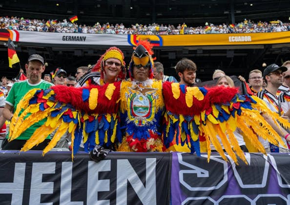 Fußball, Herren, FIFA World Cup, WM, Weltmeisterschaft, Fussball 2026, Spiel in New York New Jersey, Ecuador - Deutschland (Gruppe E, 3. Spieltag), Fans aus Deutschland und Ecuador, 25.06. 2026, *** Soccer, Men s, 2026 FIFA World Cup, Match in New York and New Jersey, Ecuador vs. Germany, Group E, Matchday 3, Fans from Germany and Ecuador, June 25, 2026, Copyright: xMatthiasxKochx