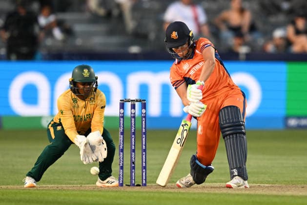 South Africa Women v Netherlands Women, ICC Women s T20 World Cup Sterre Kalis of Netherlands plays an attacking shot during the ICC Women s T20 World Cup match between South Africa Women and Netherlands Women at the Seat Unique Stadium, Bristol, UK on 25 June 2026. Bristol Seat Unique Stadium Gloucestershire UK Editorial use only , Copyright: xGrahamxHuntx PSI-24401-0103