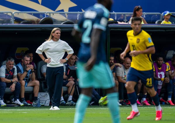 260625 Head coach Sebastian AndrÃ s Beccacece of Ecuador during the FIFA World Cup, WM, Weltmeisterschaft, Fussball 2026 group stage football match between Ecuador and Germany on June 25, 2026 in New Jersey. Photo: Jon Olav Nesvold BILDBYRAN COP 217 JE0136 fotboll football soccer fotball vm fotbolls-vm fotball-vm fotbolls-vm 2026 fifa world cup 2026 15 bbeng bbauto *** 260625 Head coach Sebastián Andrés Beccacece of Ecuador during the 2026 FIFA World Cup group stage soccer match between Ecuador and Germany on June 25, 2026 in New Jersey. Photo by Jon Olav Nesvold. BILDBYRAN COP 217 JE0136 soccer football fotball World Cup soccer World Cup 2026 FIFA World Cup 2026 15 bbeng bbauto  Copyright: JONxOLAVxNESVOLD BB260625JE017