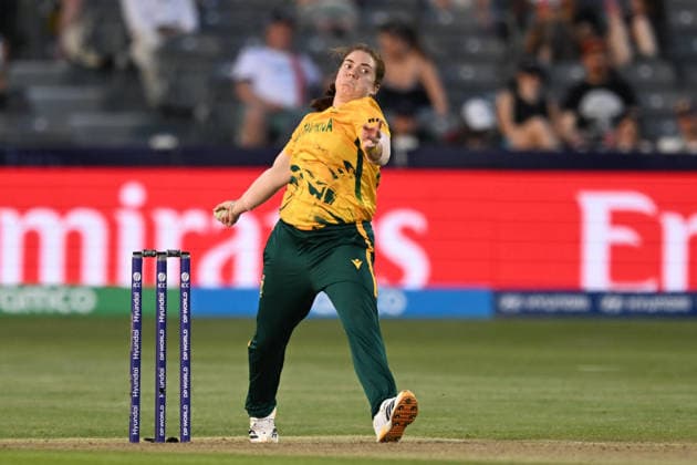 South Africa Women v Netherlands Women, ICC Women s T20 World Cup Nadine De Klerk of South Africa bowling during the ICC Women s T20 World Cup match between South Africa Women and Netherlands Women at the Seat Unique Stadium, Bristol, UK on 25 June 2026. Bristol Seat Unique Stadium Gloucestershire UK Editorial use only , Copyright: xGrahamxHuntx PSI-24401-0120