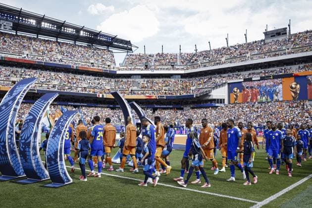 PHILADELPHIA - Players from Curacao and Ivory Coast take the field ahead of the 2026 FIFA World Cup, WM, Weltmeisterschaft, Fussball Group E match between Curacao and Ivory Coast at Philadelphia Stadium on June 25, 2026, in Philadelphia, United States. MAURICE VAN STEEN ANP FIFA World Cup 2026 - Group E 2026 xVIxANPxSportx xxANPxIVx 561973011 originalFilename: 561973011.jpg