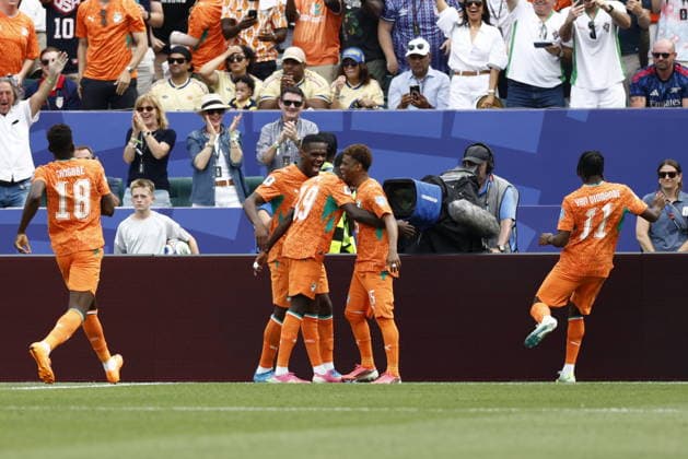 FIFA World Cup, WM, Weltmeisterschaft, Fussball 2026 - Group E - Curacao vs Ivory Coast Nicolas Pepe of Ivory Coast (C) celebrates with his teammates after scoring the 0-1 goal during the FIFA World Cup 2026 group stage match Curacao against Ivory Coast, in Philadelphia, Pennsylvania, USA, 25 June 2026. PHILADELPHIA United States  Copyright: xWILLxOLIVERx