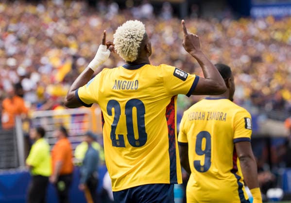 Jubel nach dem Tor zum 1-1 durch Nilson Angulo (Ecuador, 20), jubelnd, bejubelt, jubelt, jubeln, emotionen, celebrate FIFA World Cup, WM, Weltmeisterschaft, Fussball 2026: Ecuador vs Deutschland 25 June 2026, FIFA World Cup 2026: Ecuador vs Deutschland (Group E, Matchday 3) at New York New Jersey Stadium in East Rutherford, New Jersey, USA. *** Celebration after Nilson Angulo s goal to make it 1–1, Ecuador, 20, celebrating, cheered, cheers, emotions, celebrate FIFA World Cup 2026 Ecuador vs. Germany, June 25, 2026, FIFA World Cup 2026 Ecuador vs. Germany, Group E, Matchday 3 at New York New Jersey Stadium in East Rutherford, New Jersey, USA Copyright: HMBxMedia xMarcoxBader