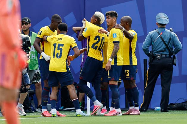 25.06.2026, Fussball, Herren, FIFA Weltmeisterschaft 2026, Vorrunde, Gruppe E, New York, Ecuador - Deutschland, Torjubel zum 1:1, Torschütze: Nilson Angulo (Ecuador) New York MetLife Stadium New York Vereinigte Staaten von Amerika (US) *** June 25, 2026, Soccer, Men s, 2026 FIFA World Cup, Group Stage, Group E, New York, Ecuador vs. Germany, Celebration of the 1-1 goal, Goal scorer: Nilson Angulo, Ecuador, New York, MetLife Stadium, New York, United States of America, US Copyright: xSebastianxBachx