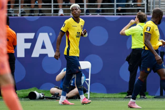 25.06.2026, Fussball, Herren, FIFA Weltmeisterschaft 2026, Vorrunde, Gruppe E, New York, Ecuador - Deutschland, Torjubel zum 1:1, Torschütze: Nilson Angulo (Ecuador) New York MetLife Stadium New York Vereinigte Staaten von Amerika (US) *** June 25, 2026, Soccer, Men s, 2026 FIFA World Cup, Group Stage, Group E, New York, Ecuador vs. Germany, Celebration of the 1-1 goal, Goal scorer: Nilson Angulo, Ecuador, New York, MetLife Stadium, New York, United States of America, US Copyright: xSebastianxBachx