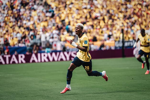 Fußball Herren FIFA Fußball-Weltmeisterschaft 2026 Gruppe E Ecuador vs. Deutschland 25.06.2026 Torjubel Nilson Angulo ( 20, Ecuador) New Jersey New York New Jersey Stadion New Jersey United States of America *** Men s Soccer 2026 FIFA World Cup Group E Ecuador vs. Germany June 25, 2026 Goal celebration by Nilson Angulo (20 ), Ecuador New Jersey New York New Jersey Stadium New Jersey United States of America