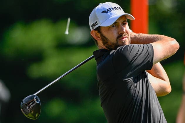 CROMWELL, CT - JUNE 25: Patrick Cantlay (USA) watches his tee shot on 1 during the first round of the Travelers Championship on June 25, 2026, at TPC River Highlands in Cromwell, Connecticut. (Photo by Ken Murray Icon Sportswire) GOLF: JUN 25 PGA, Golf Herren Travelers Championship EDITORIAL USE ONLY Icon2606250031