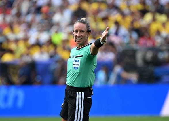 Fußball, Herren, FIFA World Cup, WM, Weltmeisterschaft, Fussball 2026, Spiel in New York New Jersey, Ecuador - Deutschland (Gruppe E, 3. Spieltag), Schiedsrichterin Tori Penso, 25.06. 2026, *** Soccer, Men s, 2026 FIFA World Cup, Match in New York, New Jersey, Ecuador vs. Germany, Group E, Matchday 3, Referee Tori Penso, June 25, 2026, Copyright: xMatthiasxKochx
