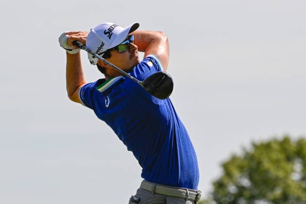CROMWELL, CT - JUNE 25: Nico Echavarria (COL) watches his tee shot on 3 during the first round of the Travelers Championship on June 25, 2026, at TPC River Highlands in Cromwell, Connecticut. (Photo by Ken Murray Icon Sportswire) GOLF: JUN 25 PGA, Golf Herren Travelers Championship EDITORIAL USE ONLY Icon2606250101