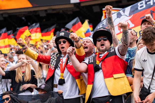 FIFA Fussball Weltmeisterschaft 2026, Gruppe E, Spiel 3, Ecuador vs Deutschand, 25.06.2026, Metlife-Stadion in New Jersey Deutschland und Ecuador Fans Fahnen Zuschauer *** 2026 FIFA World Cup, Group E, Match 3, Ecuador vs. Germany, June 25, 2026, MetLife Stadium in New Jersey; Germany and Ecuador fans, flags, spectators Copyright: xBahhoxKarax