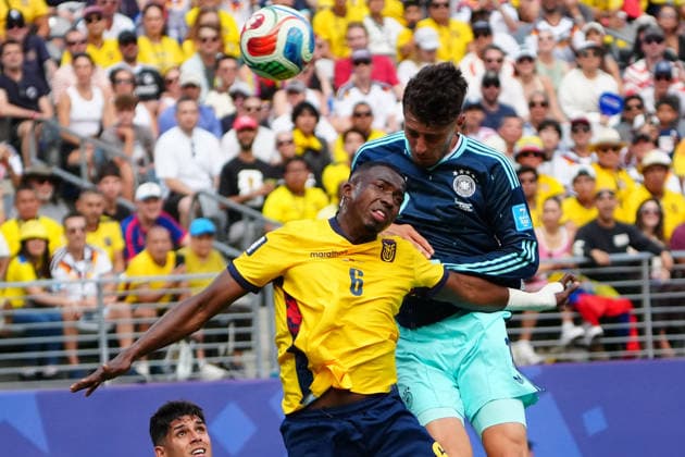 Kopfballchance Kai Havertz (Deutschland Germany) gegen Willian Pacho (Ecuador, 6) - New York 25.06.2026: Deutschland vs. Ecuador, MetLife Stadium, World Cup 26 Gruppe E, 3. Spieltag *** Kai Havertz (Germany) has a header chance against Willian Pacho (Ecuador), June 25, 2026, in New York. Germany vs. Ecuador, MetLife Stadium, World Cup 2026, Group E, Matchday 3