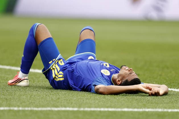 FIFA World Cup, WM, Weltmeisterschaft, Fussball 2026 - Group E - Curacao vs Ivory Coast Livano Comenencia of Curacao lies on the ground during the FIFA World Cup 2026 group stage match Curacao against Ivory Coast, in Philadelphia, Pennsylvania, USA, 25 June 2026. PHILADELPHIA United States  Copyright: xWILLxOLIVERx