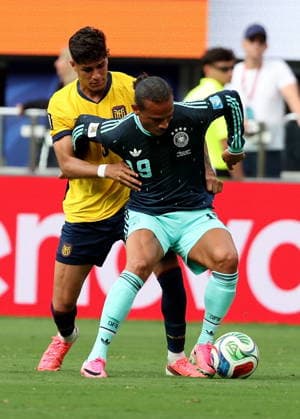 FIFA World Cup, WM, Weltmeisterschaft, Fussball 2026 - Group E - Ecuador vs Germany Piero Hincapie of Ecuador (L) and Leroy Sane of Germany in action during the FIFA World Cup 2026 group stage match Ecuador against Germany, in New Jersey, USA, 25 June 2026. NEW JERSEY United States  Copyright: xSARAHxYENESELx