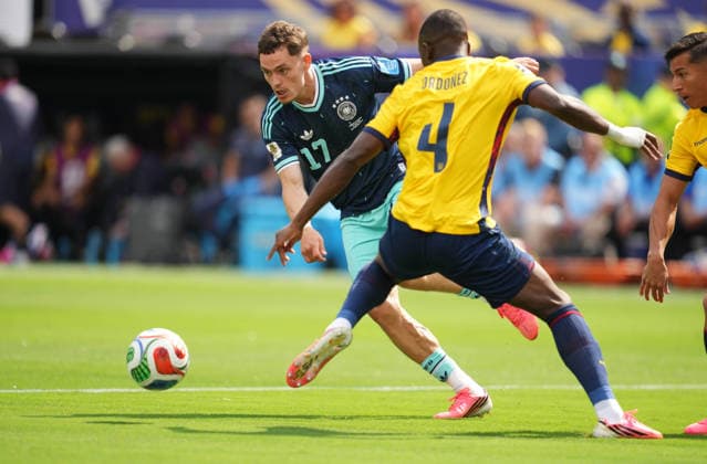 Florian Wirtz (Germany) controls the ball during Ecuador and Germany, Group I FIFA World Cup, WM, Weltmeisterschaft, Fussball 2026, Met Life Stadium, New jersey, USA on June 25, 2026. Thor Wegner DeFodi Images. (Photo by DeFodi Images) - *** Florian Wirtz of Germany controls the ball during the Ecuador vs. Germany match in Group I of the 2026 FIFA World Cup at MetLife Stadium in New Jersey, USA, on June 25, 2026. Photo by DeFodi Images (Thor Wegner)