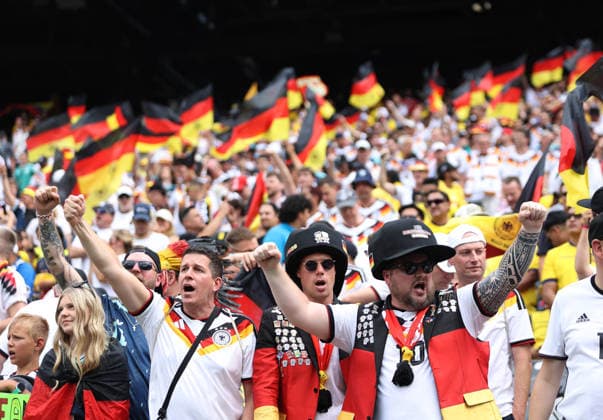 June 25, 2026, New Jersey, New York, USA: German fans cheer ahead the FIFA World Cup, WM, Weltmeisterschaft, Fussball 2026 Group E match between Ecuador and Germany at New York New Jersey Stadium. World Cup 2026: Group E: Ecuador Vs Germany  - ZUMAs337 20260625_znp_s337_002 Copyright: xGentxShkullakux