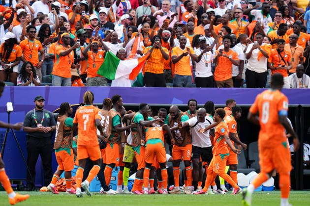 June 25, 2026: Ivory Coast Forward Nicolas Pepe (19) celebrates a goal with teammates during the first half of a World Cup Match against Curacao at Philadelphia Stadium in Philadelphia, Pennsylvania. CSM Philadelphia United States of America - ZUMAc04_ 20260625_zma_c04_006 Copyright: xKylexRoddenx